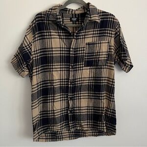 Eighty Eight Tan and Black Short Sleeve Flannel-Men’s Size Large